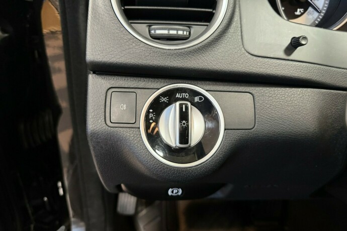 mercedes-benz-c-klasse-bensin-2013-big-16