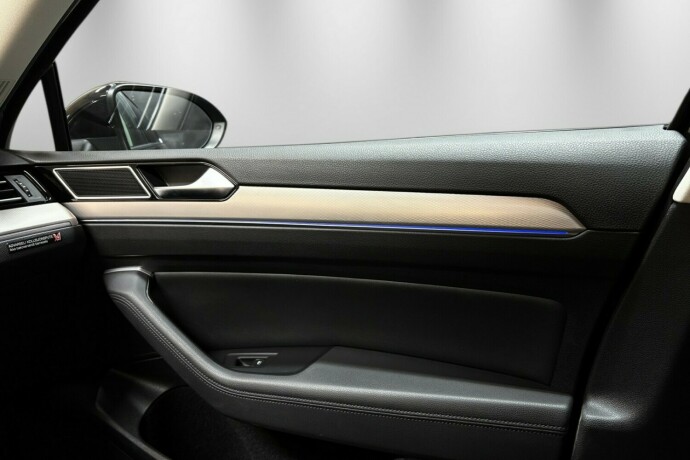 volkswagen-passat-elektrisitetbensin-2016-big-16