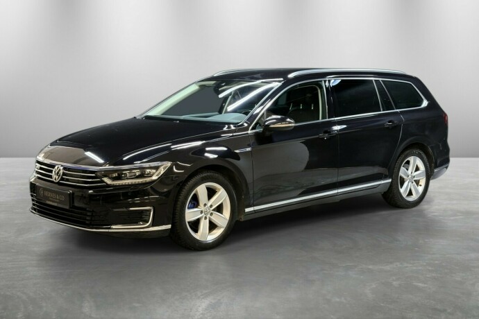 volkswagen-passat-elektrisitetbensin-2016-big-0