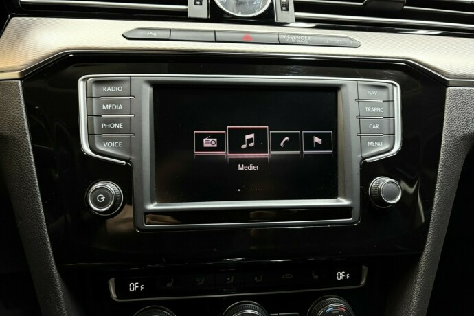 volkswagen-passat-elektrisitetbensin-2016-big-30