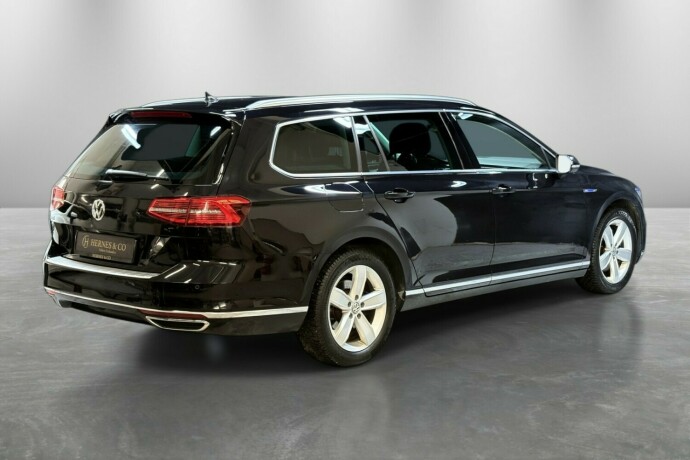 volkswagen-passat-elektrisitetbensin-2016-big-5