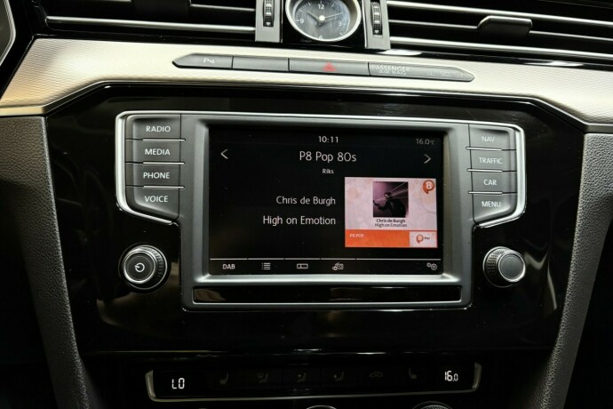 volkswagen-passat-elektrisitetbensin-2016-big-26