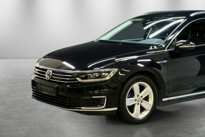 volkswagen-passat-elektrisitetbensin-2016-big-1