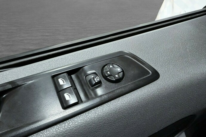 toyota-proace-diesel-2019-big-17