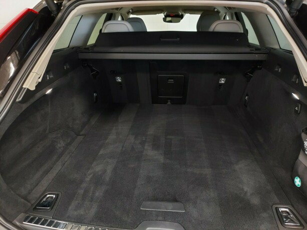 volvo-v90-cross-country-diesel-2018-big-27