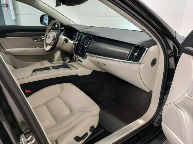 volvo-v90-cross-country-diesel-2018-big-21