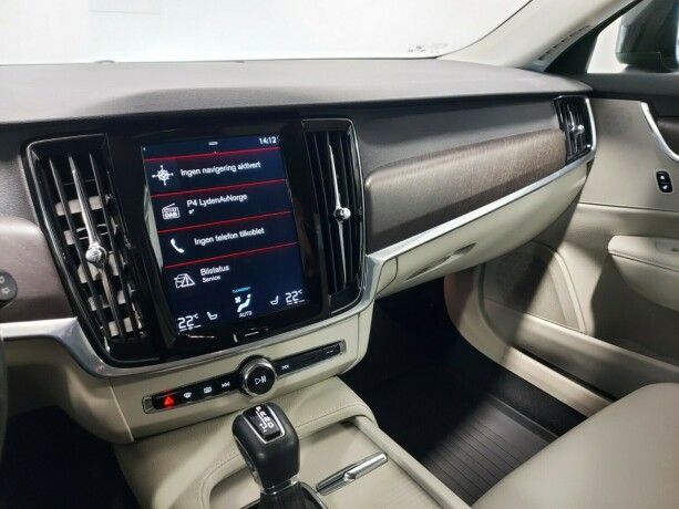 volvo-v90-cross-country-diesel-2018-big-38