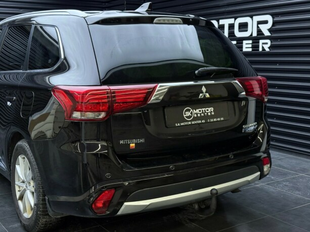 mitsubishi-outlander-elektrisitetbensin-2015-big-5