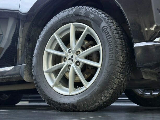 mitsubishi-outlander-elektrisitetbensin-2015-big-7