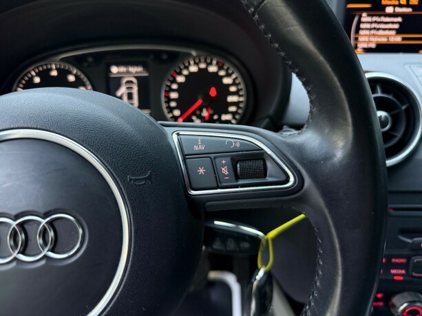 audi-a1-bensin-2011-big-15