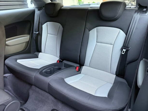 audi-a1-bensin-2011-big-33