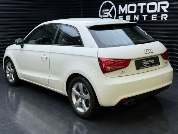 audi-a1-bensin-2011-big-1