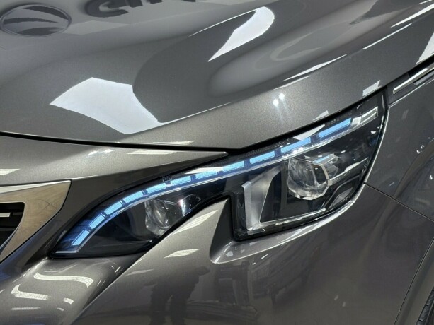 peugeot-5008-bensin-2018-big-6