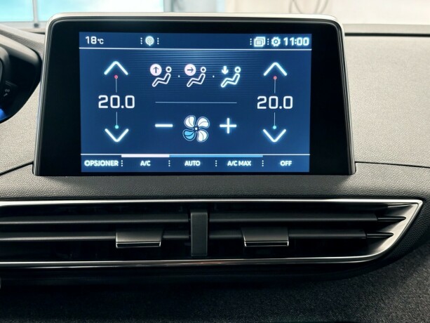 peugeot-5008-bensin-2018-big-28