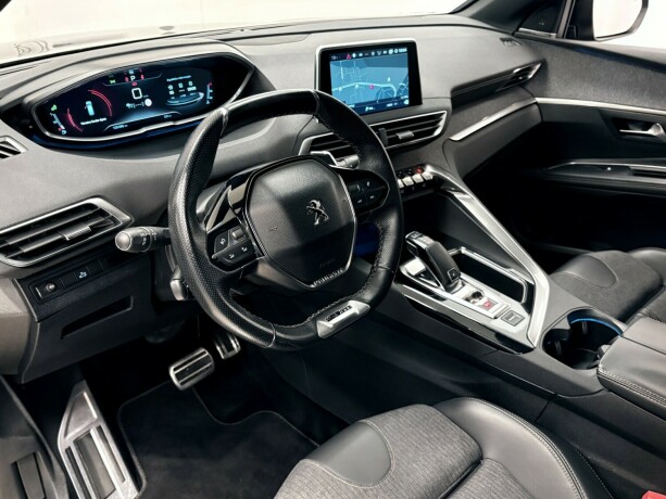 peugeot-5008-bensin-2018-big-8