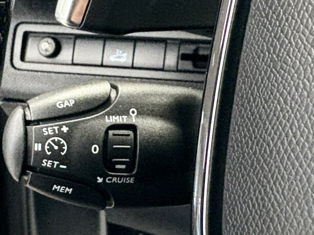 peugeot-5008-bensin-2018-big-20