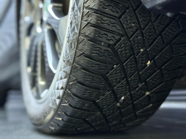 skoda-fabia-bensin-2012-big-9