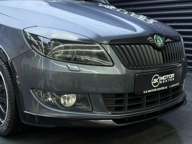 skoda-fabia-bensin-2012-big-2
