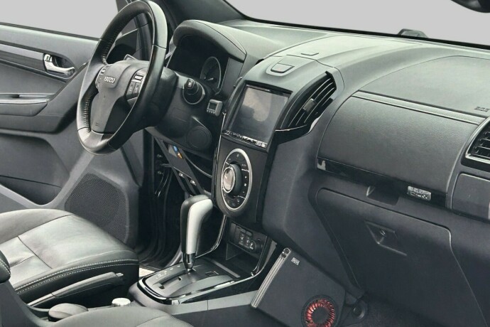 isuzu-d-max-diesel-2019-big-16