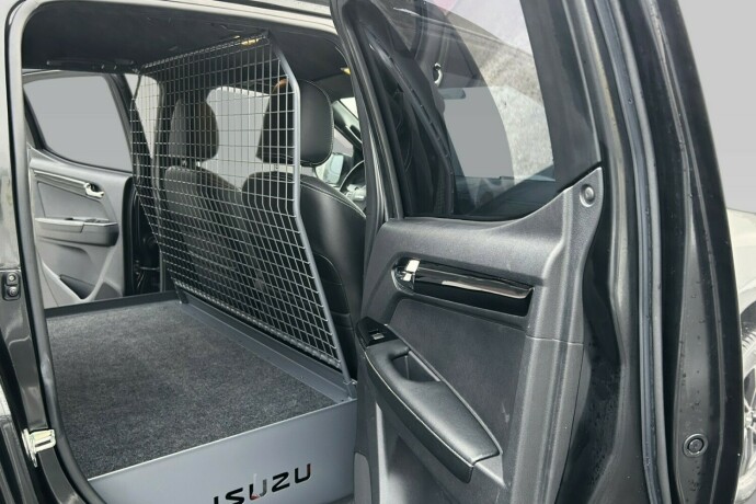 isuzu-d-max-diesel-2019-big-20