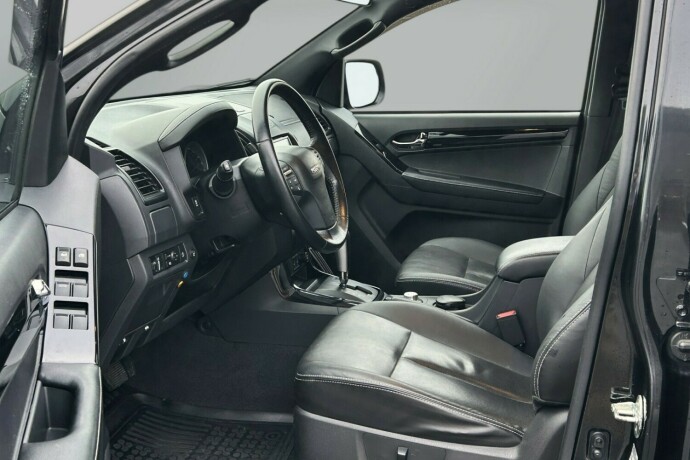 isuzu-d-max-diesel-2019-big-12