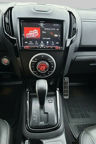 isuzu-d-max-diesel-2019-big-18