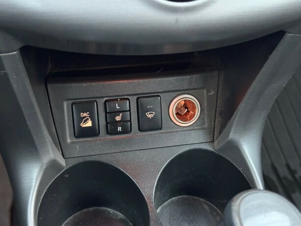 toyota-rav4-bensin-2006-big-18