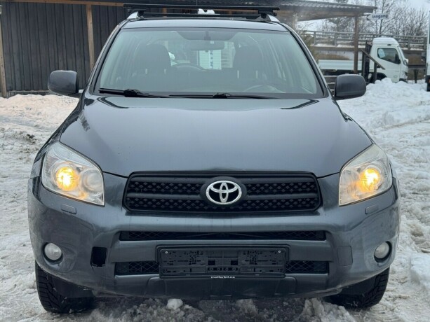 toyota-rav4-bensin-2006-big-1