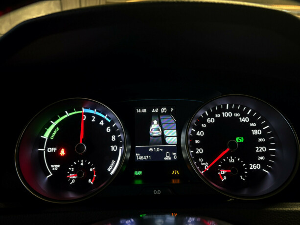 volkswagen-golf-elektrisitetbensin-2016-big-16