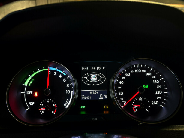 volkswagen-golf-elektrisitetbensin-2016-big-15