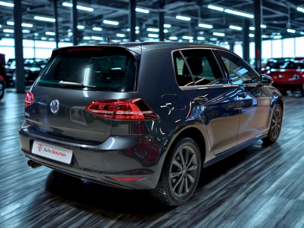 volkswagen-golf-elektrisitetbensin-2016-big-1