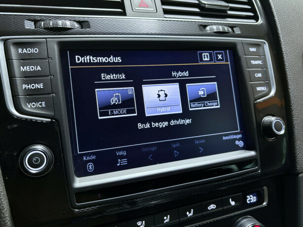 volkswagen-golf-elektrisitetbensin-2016-big-10