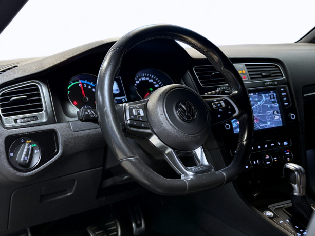 volkswagen-golf-elektrisitetbensin-2016-big-17