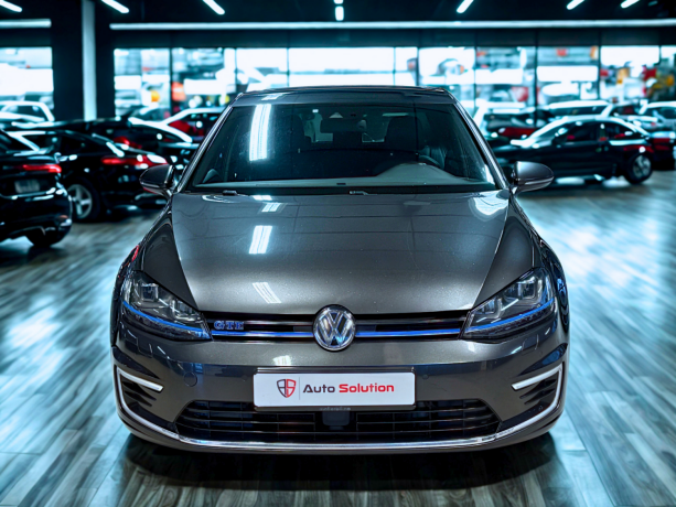 volkswagen-golf-elektrisitetbensin-2016-big-22