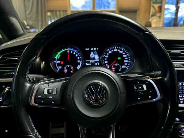 volkswagen-golf-elektrisitetbensin-2016-big-14