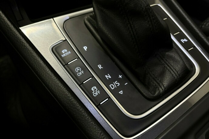 volkswagen-golf-bensin-2016-big-35