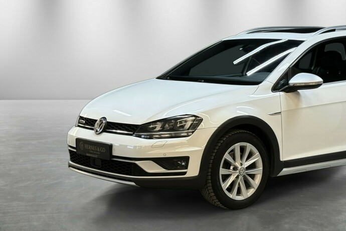 volkswagen-golf-bensin-2016-big-2