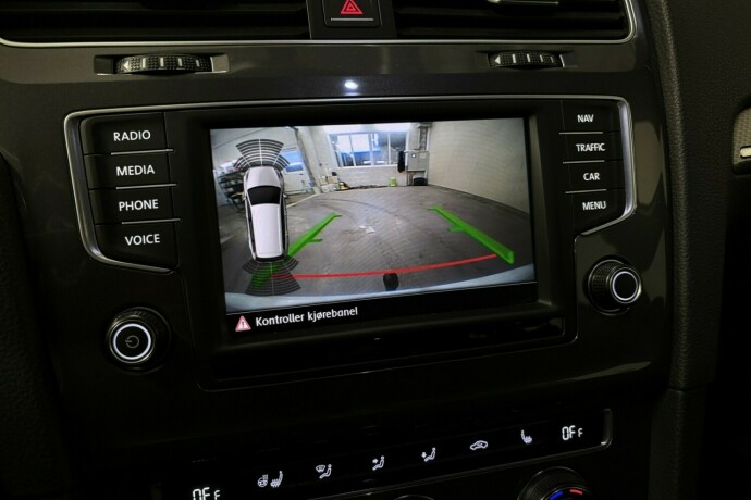 volkswagen-golf-bensin-2016-big-30