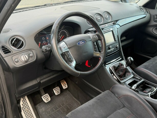 ford-s-max-diesel-2011-big-6