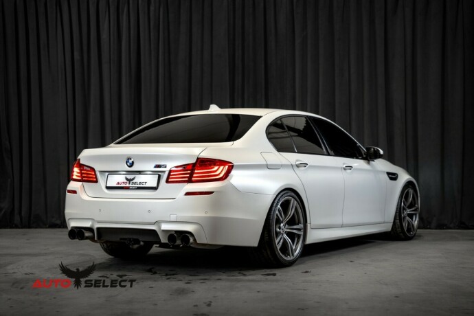bmw-m5-bensin-2012-big-20
