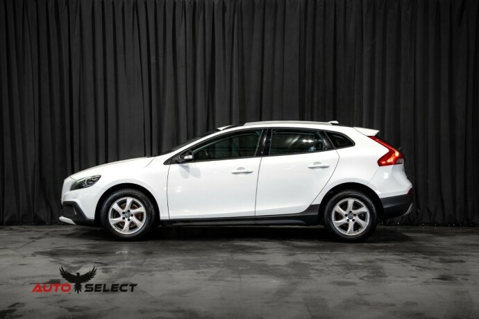 volvo-v40-cross-country-diesel-2014-big-7
