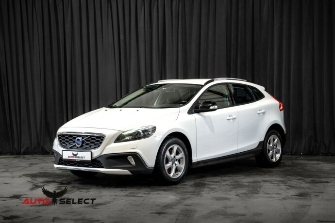 volvo-v40-cross-country-diesel-2014-big-5