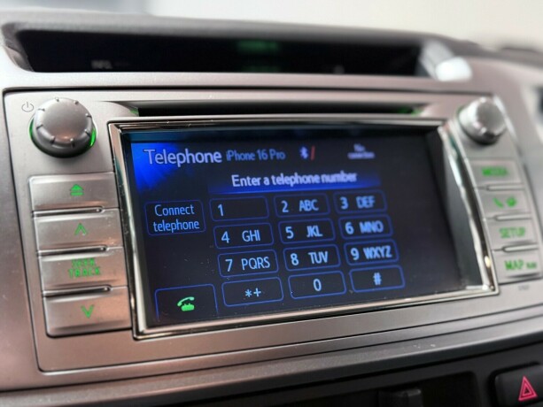 toyota-hilux-diesel-2014-big-23