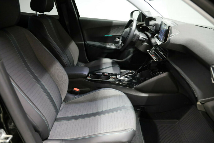 peugeot-2008-elektrisitet-2021-big-10