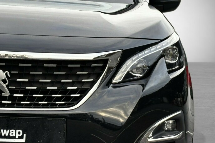 peugeot-5008-bensin-2019-big-4