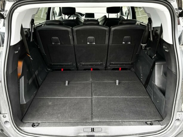 peugeot-5008-bensin-2019-big-33