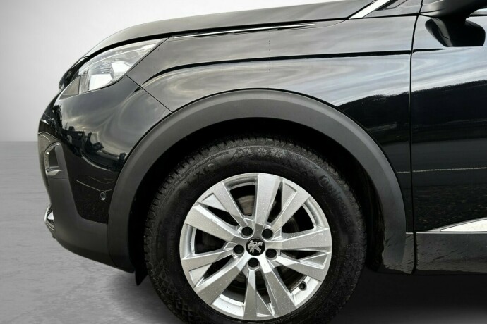 peugeot-5008-bensin-2019-big-7