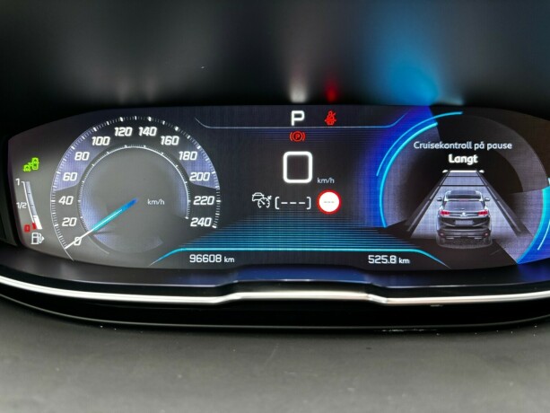 peugeot-5008-bensin-2019-big-18