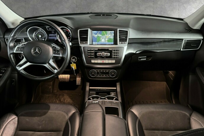 mercedes-benz-m-klasse-diesel-2014-big-24