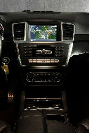 mercedes-benz-m-klasse-diesel-2014-big-25